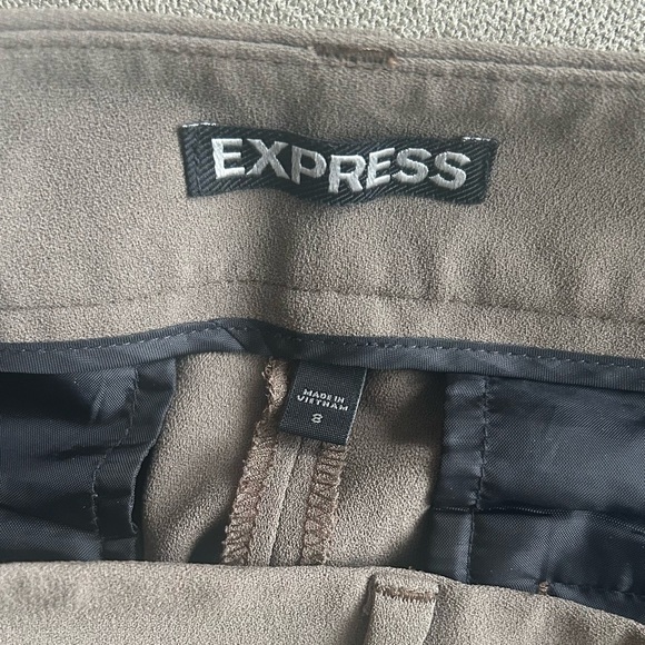 Express dark green size 8 shorts with a zipper - Picture 2 of 4